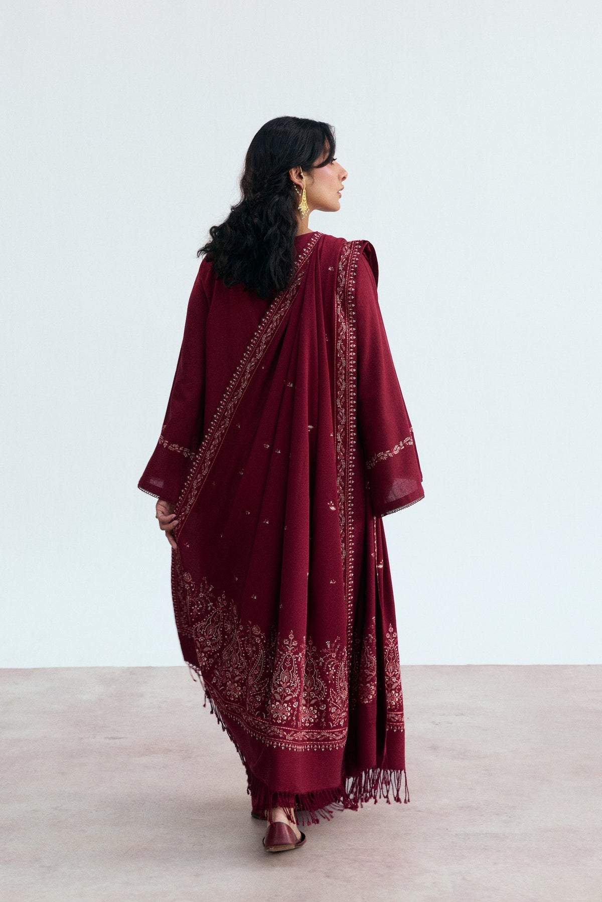 Detail of Kashmiri embroidery on red khaddar Pakistani kameez — Mannam Garnet Set winter collection