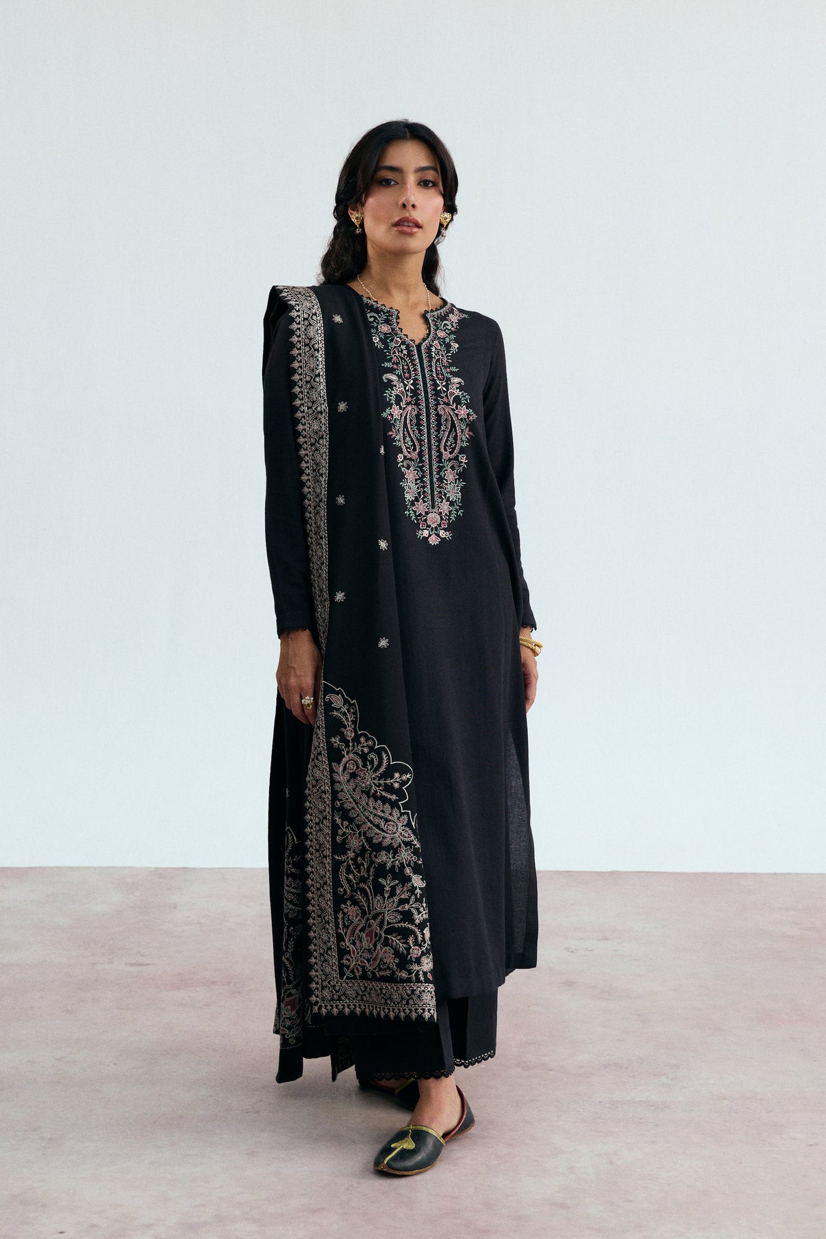 Black winter Pakistani salwar kameez with embroidered shawl and lace detailing — Mannam khaddar three-piece