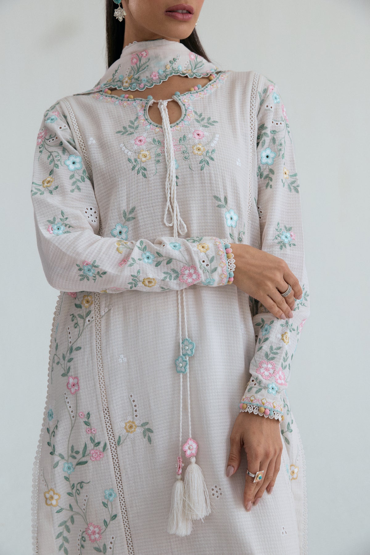 embroidered izaar trousers and scalloped dupatta