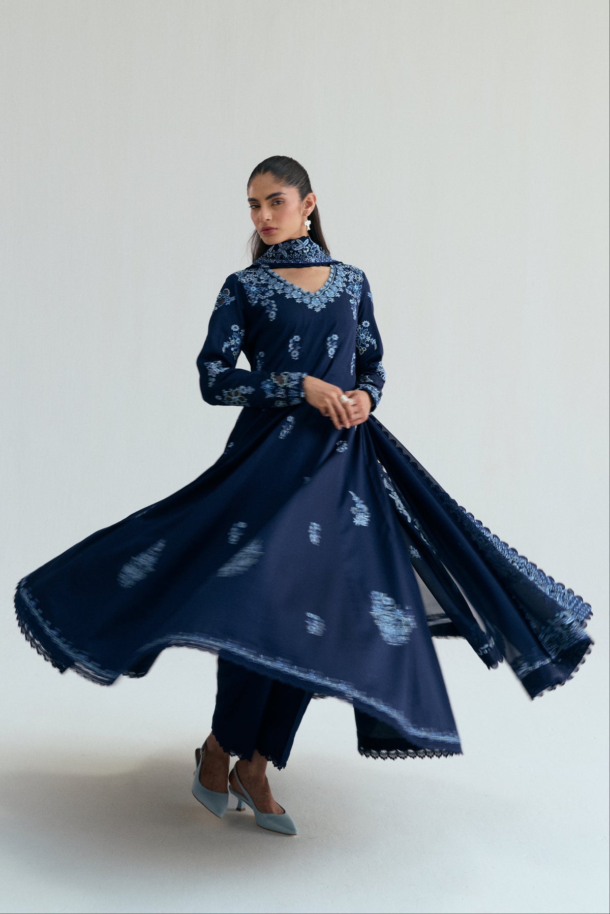 Sapphire Pakistani Kalidaar frock with multicolour lace trims and organza appliqué on sleeves