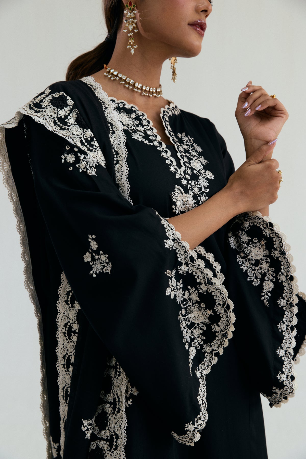 Luna Set — ivory embroidered scalloped-hem Pakistani kameez with wide-leg trousers and lace trim UK