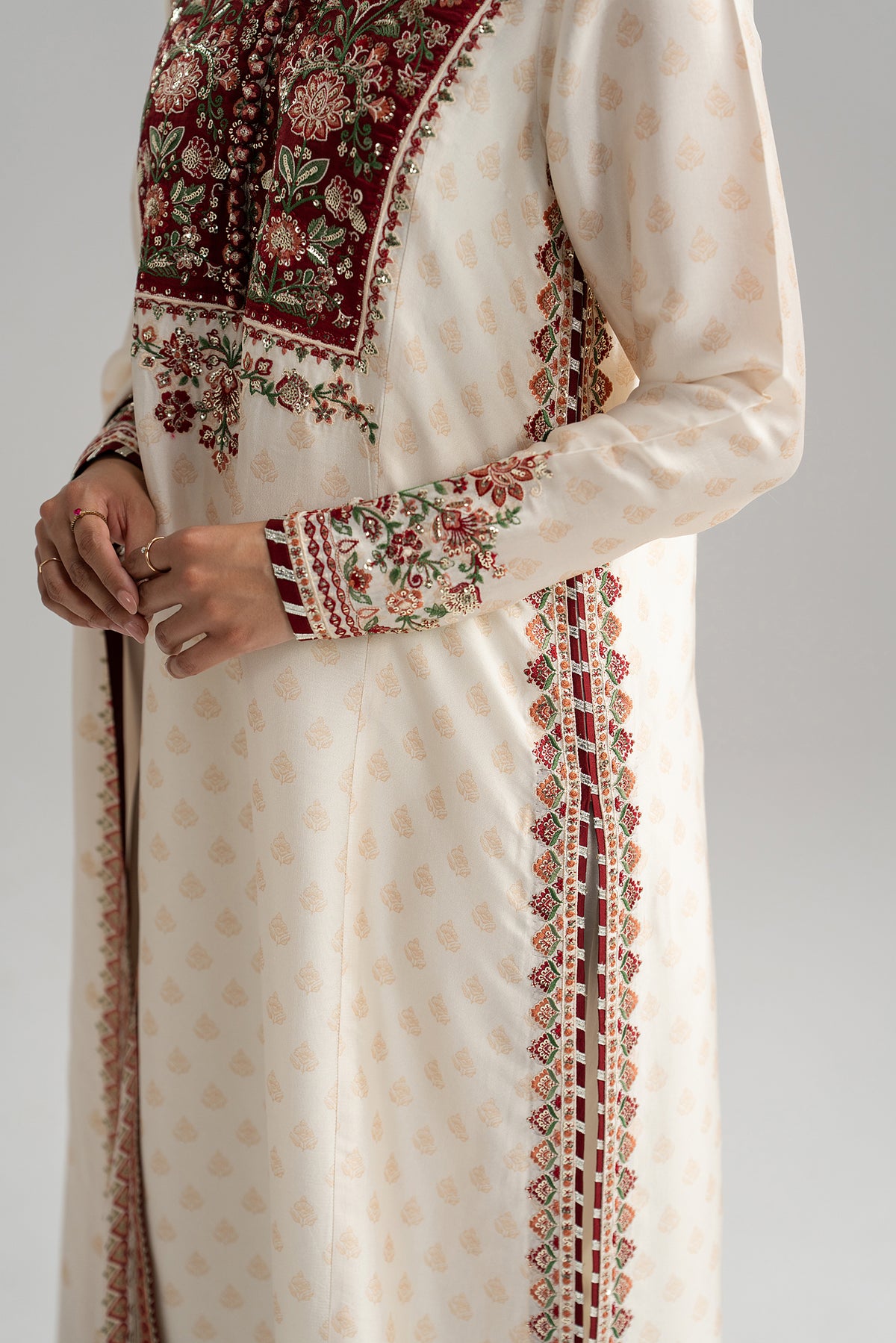 Chatta patti sleeve detail — ivory printed fabric on Dove Set kameez