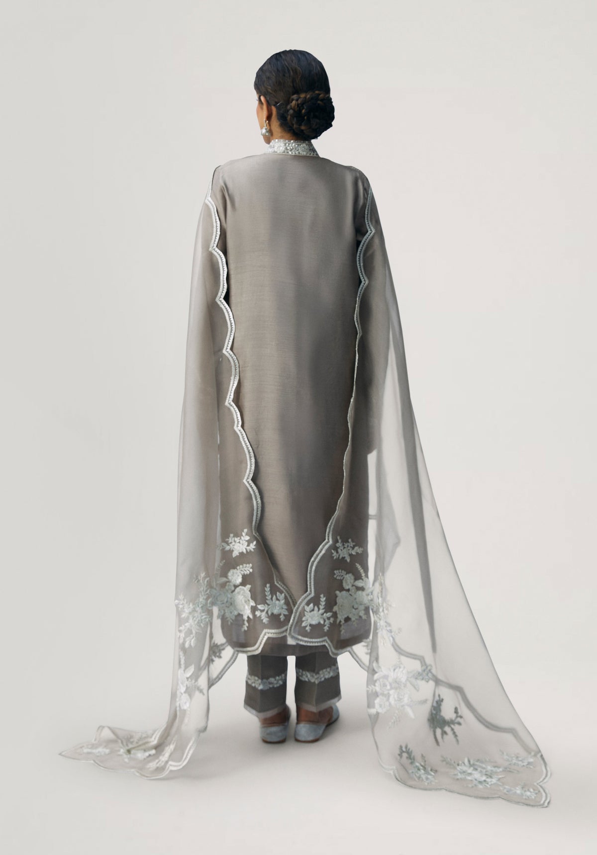 Scalloped organza dupatta — floral embroidered border and motifs 