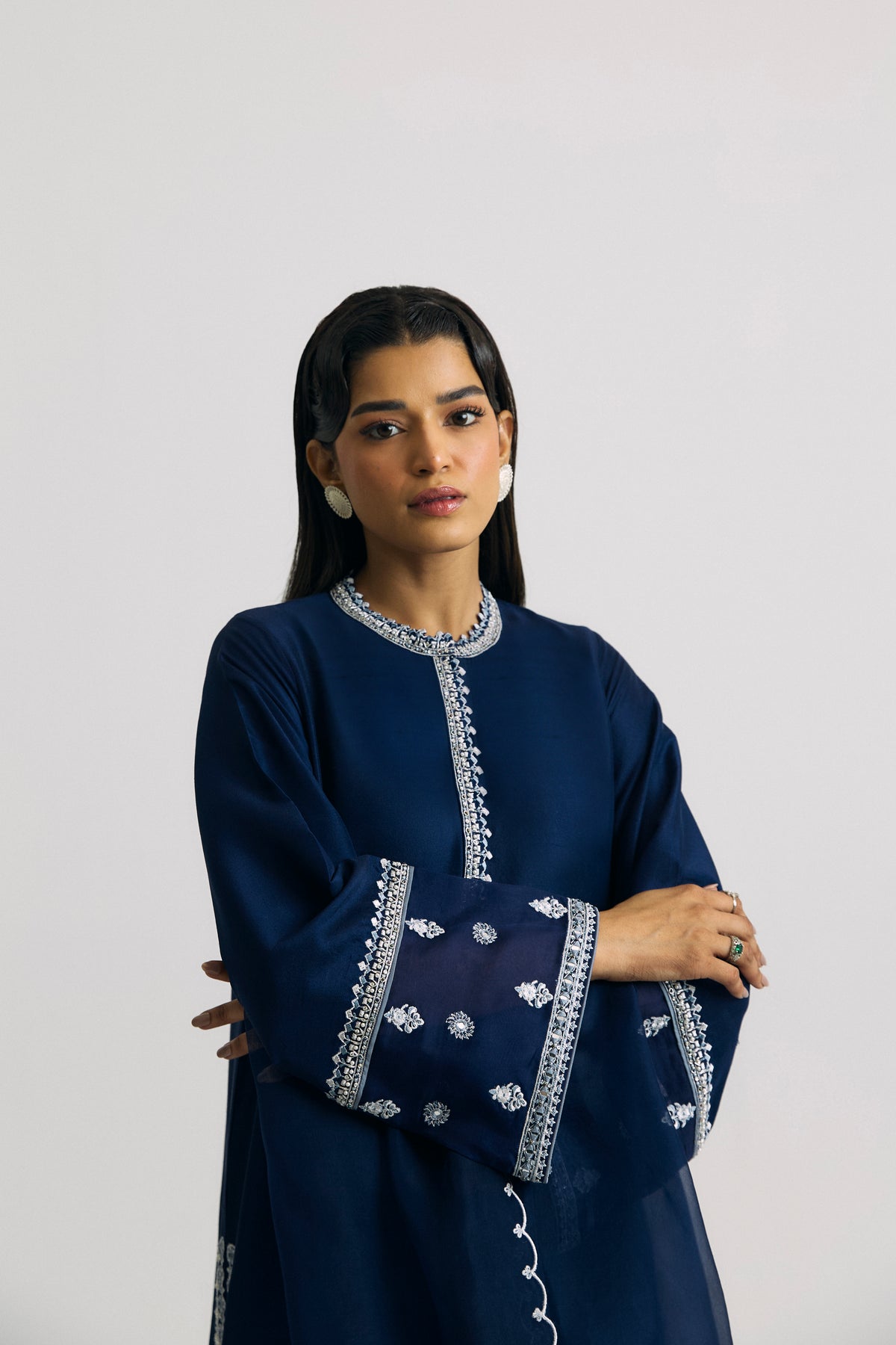 Wedding wear navy blue Pakistani dress with scalloped organza dupatta