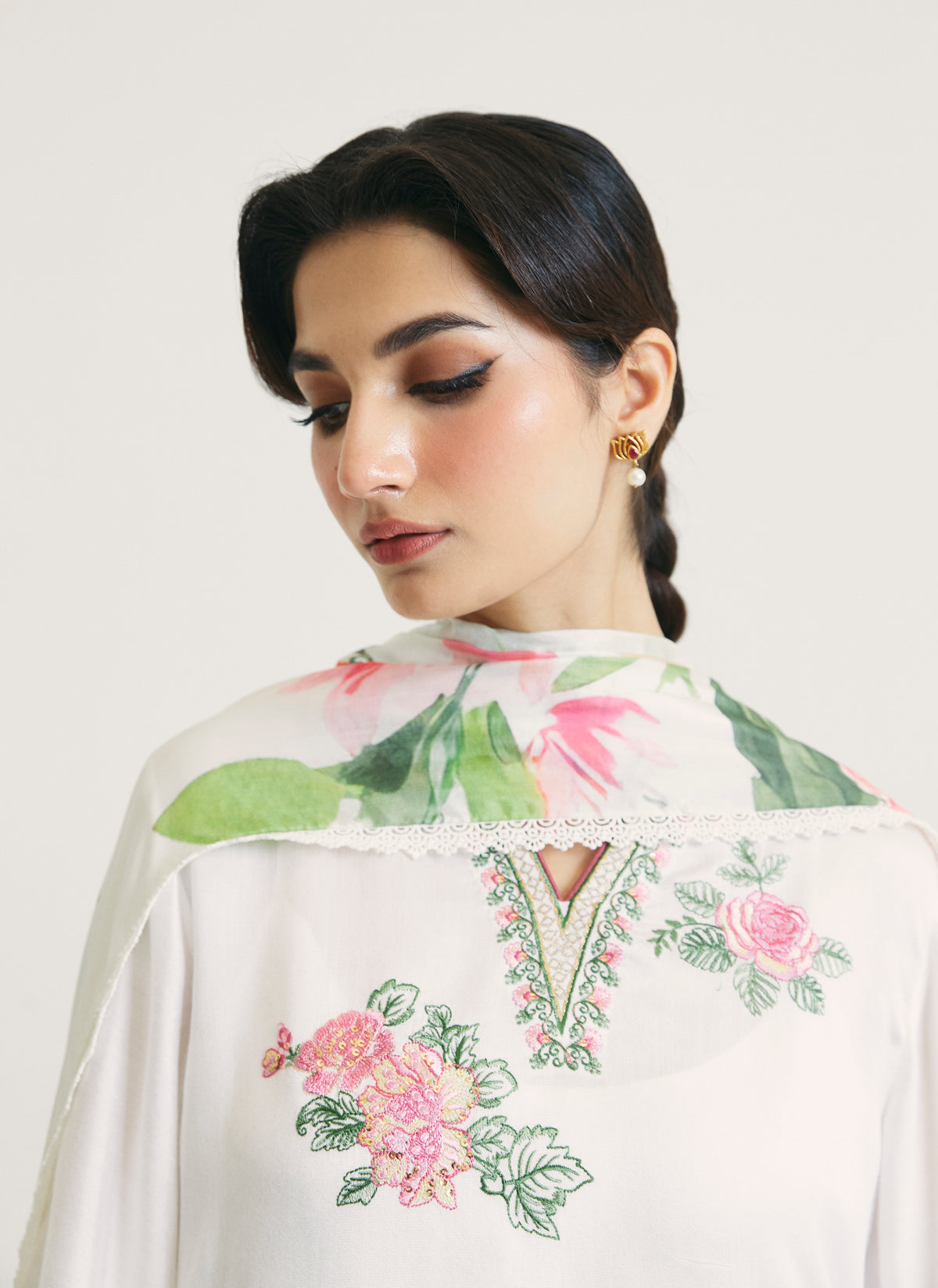 Luxury white embroidered Pakistani formal kameez with pure silk dupatta and fitted shalwar — women's ethnic dress UK